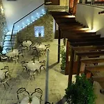 Hotel The Library Wellness Retreat 4*