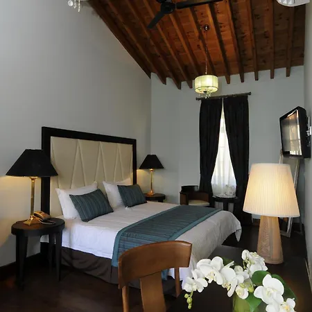 The Library Wellness Retreat Kalawasos