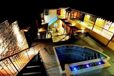 Hotel The Library Wellness Retreat