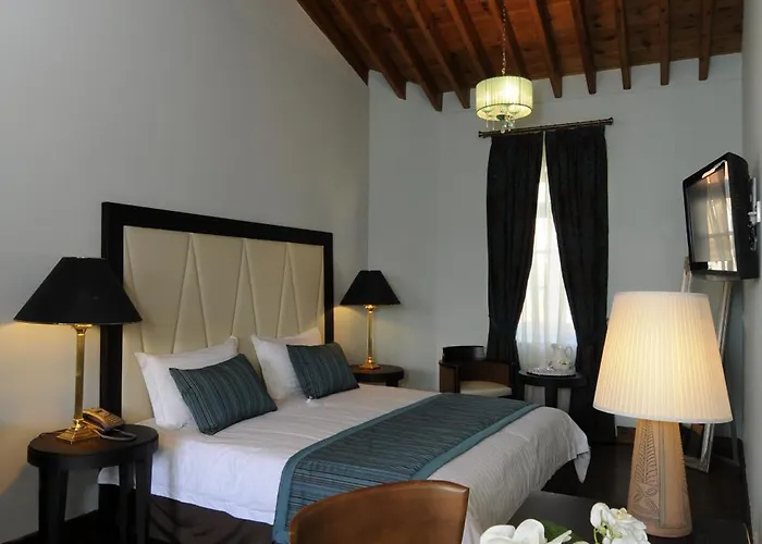 The Library Wellness Retreat Kalawasos