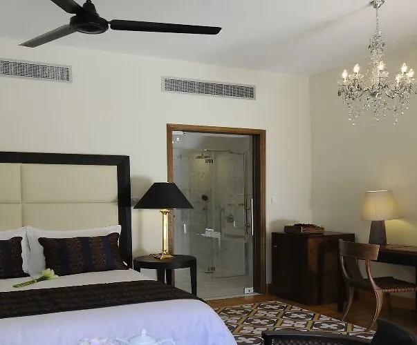 The Library Wellness Retreat Kalawasos