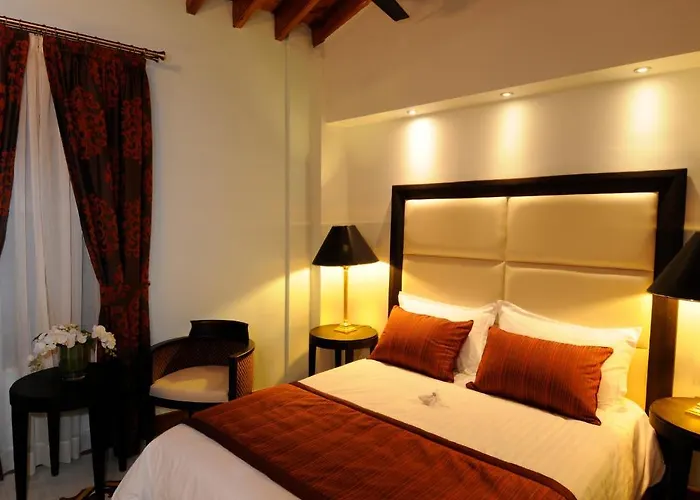 Hotel The Library Wellness Retreat 4*