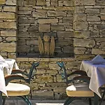 فندق The Library Wellness Retreat