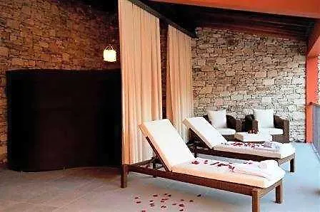 Hotel The Library Wellness Retreat