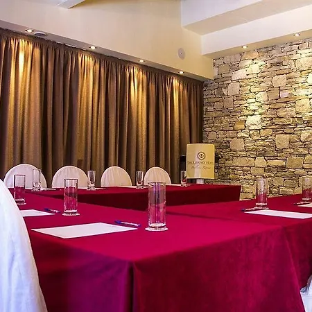 Hotel The Library Wellness Retreat 4*