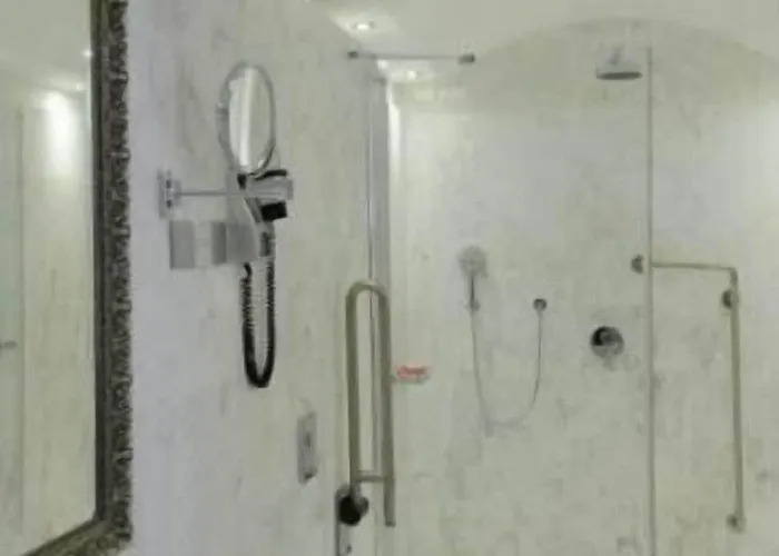 The Library Wellness Retreat ホテル