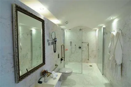 The Library Wellness Retreat Hotel 4*